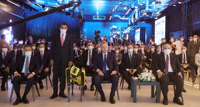 تركيا تفتح مركزاً تكنولوجياً ضخماً و40 مصنعاً للتكنولوجيا