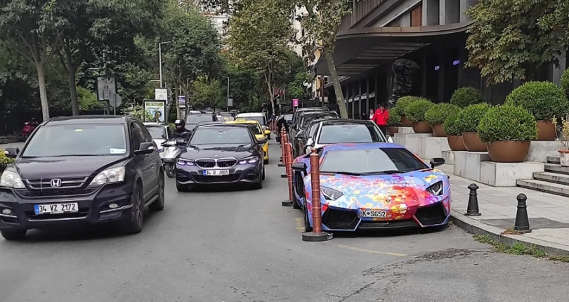 ازدياد المركبات الأجنبية في إسطنبول الاسباب والشروط