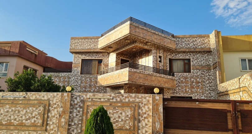 فيلا محدثة في زيتون سيتي (RMEBL-ZC-203)